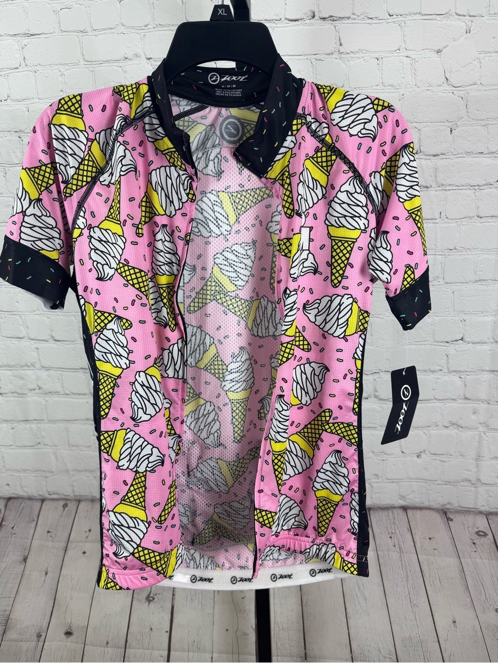 Zoot Sports Women’s Medium IRONMAN Ice Cream Cone Cycling Jersey Pink Full Zip - Picture 6 of 6